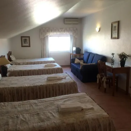 Πανσιόν Hospedaria Anagri